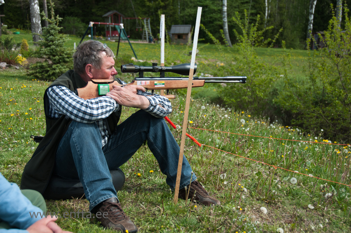 Ülo Lesta, Weihrauch HW 97 K, Nikko Stirling Nighteater 8-32x60